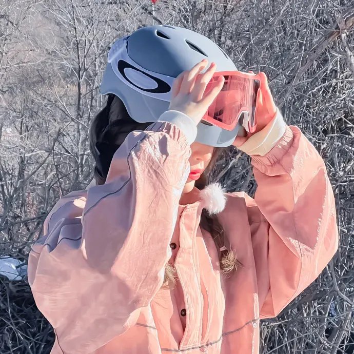 镭射兄弟激战外星人